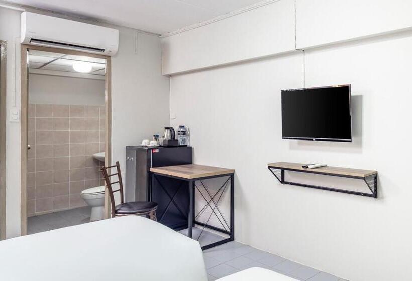 스탠다드 룸, Livotel Express Hotel Ramkhamhaeng 50 Bangkok   No Parking