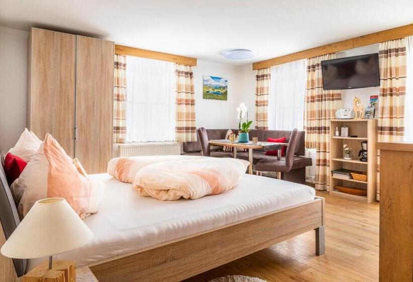 Студия Стандарт, Biobauernhof Tonimörtl