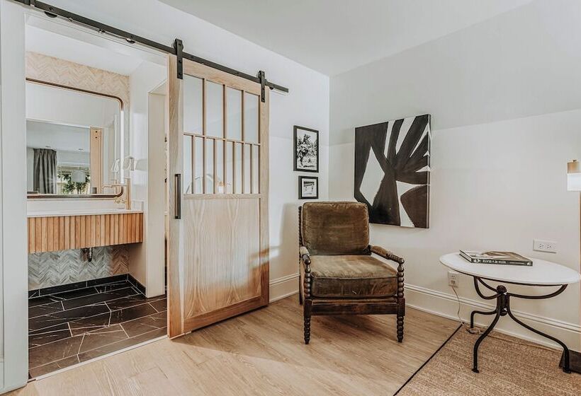 غرفة قياسية سرير كينج, Gulf Hills Hotel & Resort