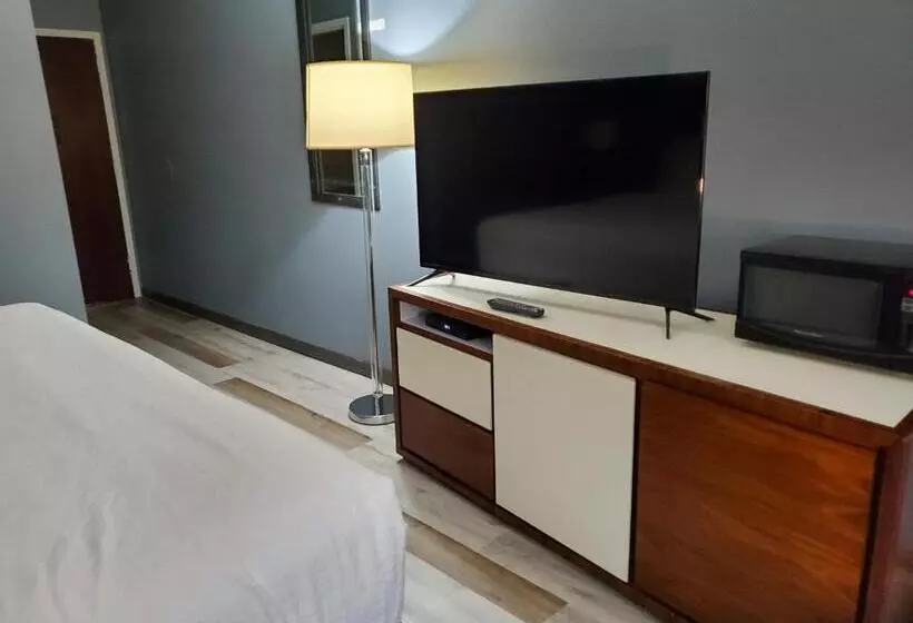 キングサイズベッドのデラックススイート, Baymont By Wyndham London Ky