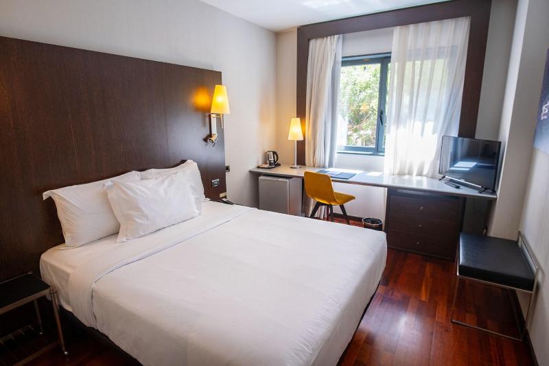 غرفة قياسية سرير كينج, Baymont By Wyndham Mcdonough