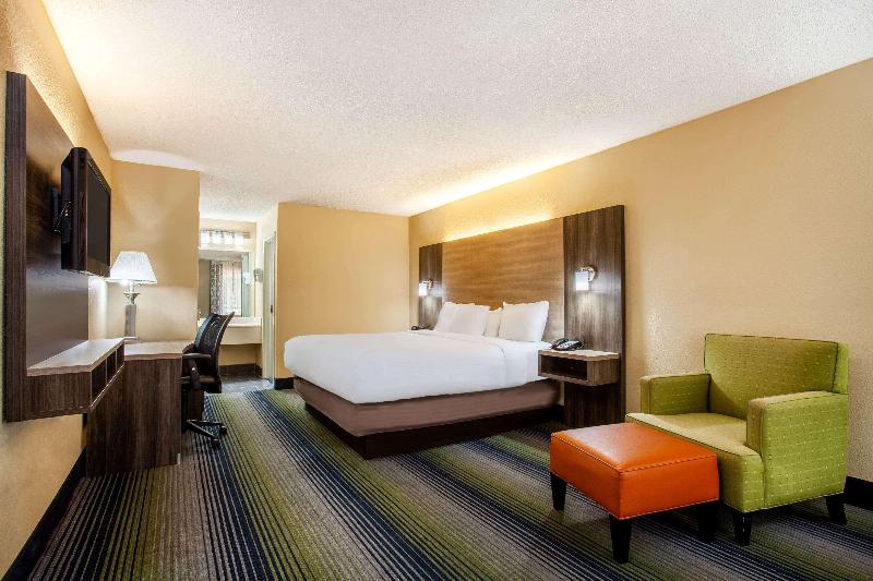 غرفة ديلوكس سرير كينج, Baymont By Wyndham Mcdonough