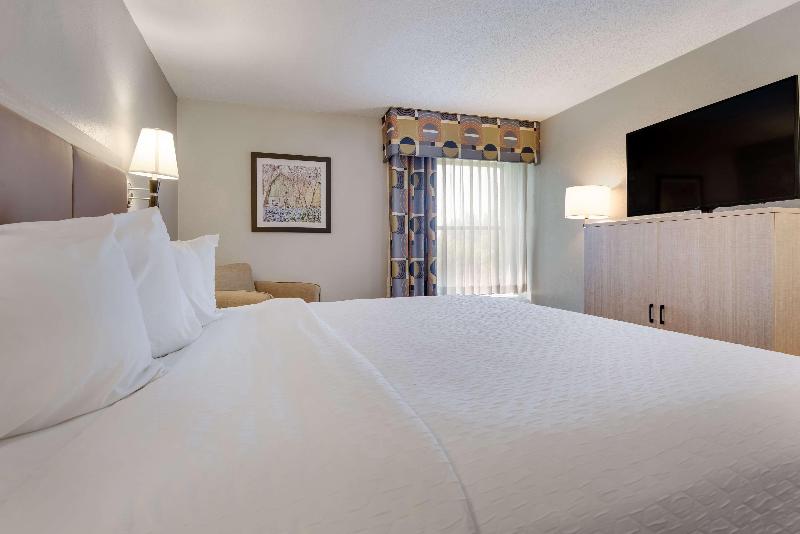 מיטת קינג בסוויטה, Best Western Batesville