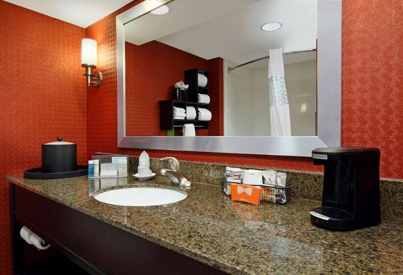 Номер Стандарт, Hampton Inn Columbusairport