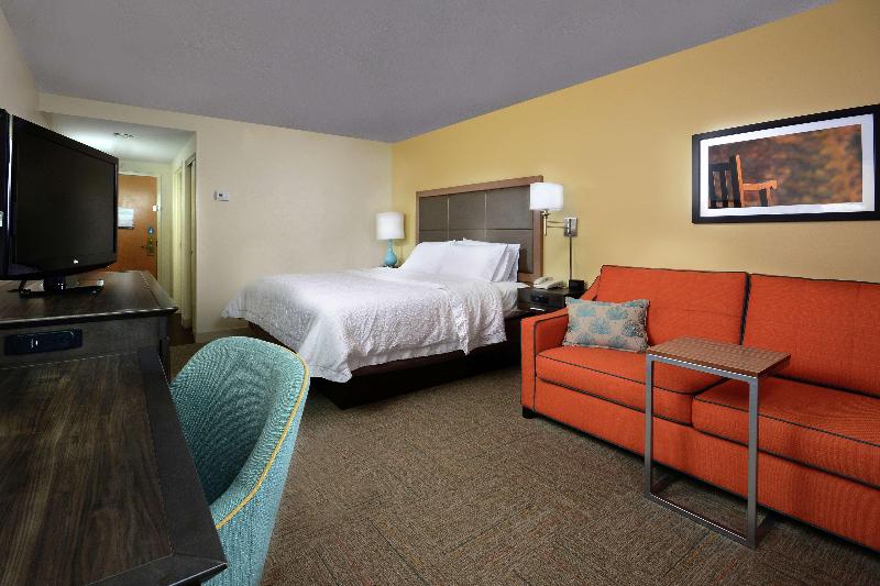 Стандартный Номер Кровать Кинг, Hampton Inn Martinsville