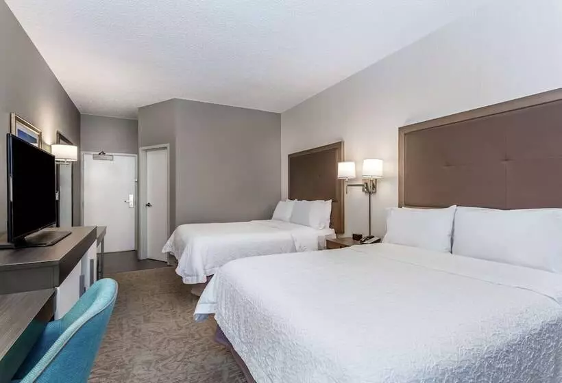 اتاق استاندارد, Hampton Inn Milwaukee Airport