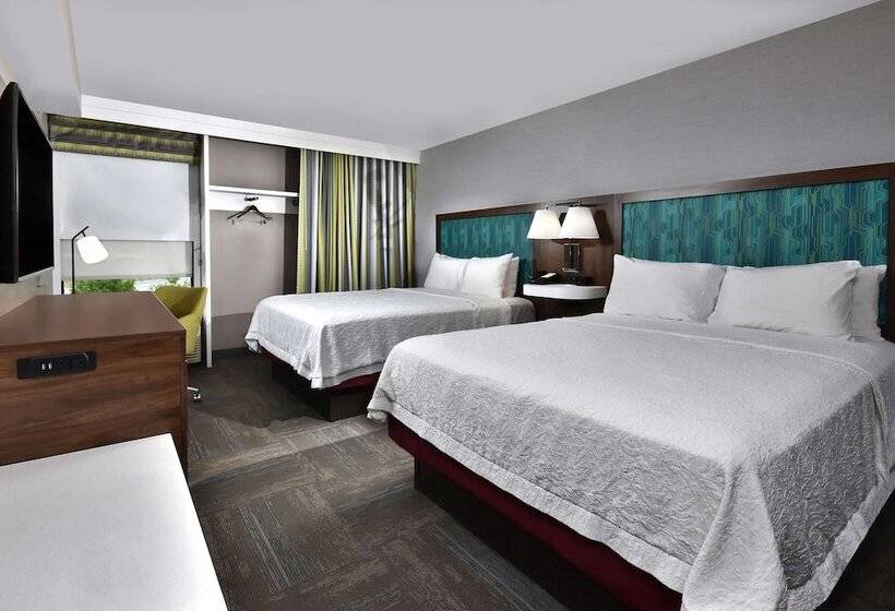 带2个双人床的标准工作室, Hampton Inn Princeton