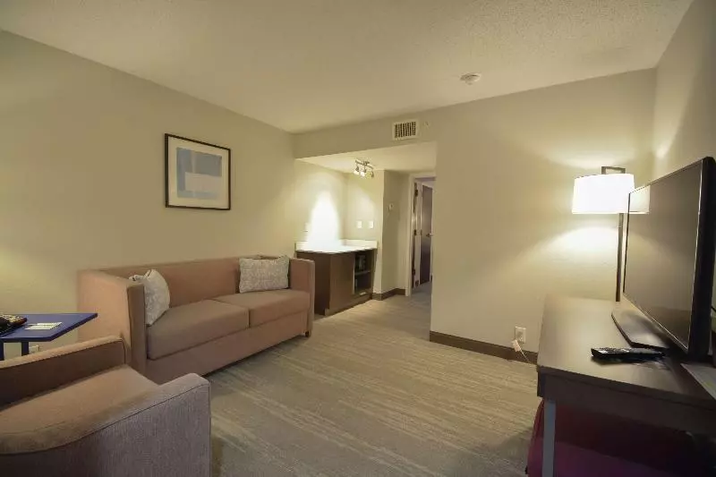 キングサイズベッドのスイートルーム, Hampton Inn Salem Eastelectric Road