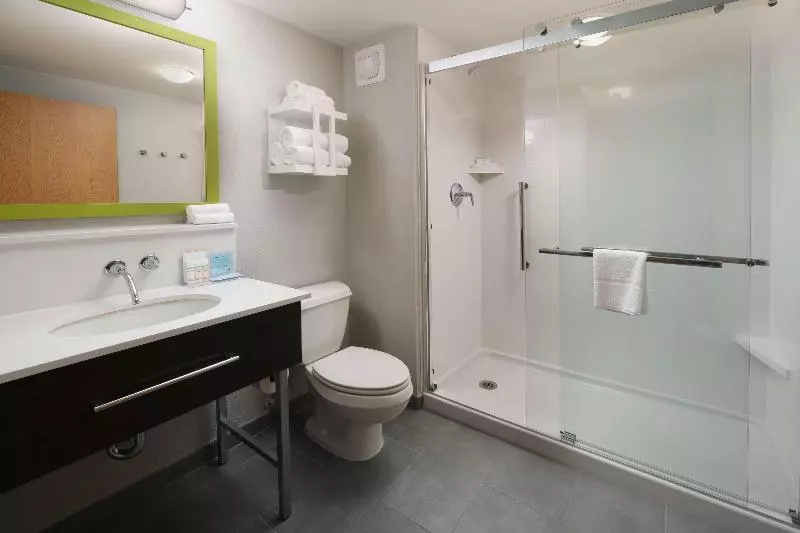 キングサイズベッドのスタンダードルーム, Hampton Inn & Suites Houston Medical Center Nrg Park