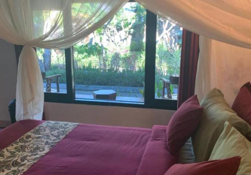 غرفة قياسية لذوى الاحتياجات الخاصة, Hampton Inn Traverse City