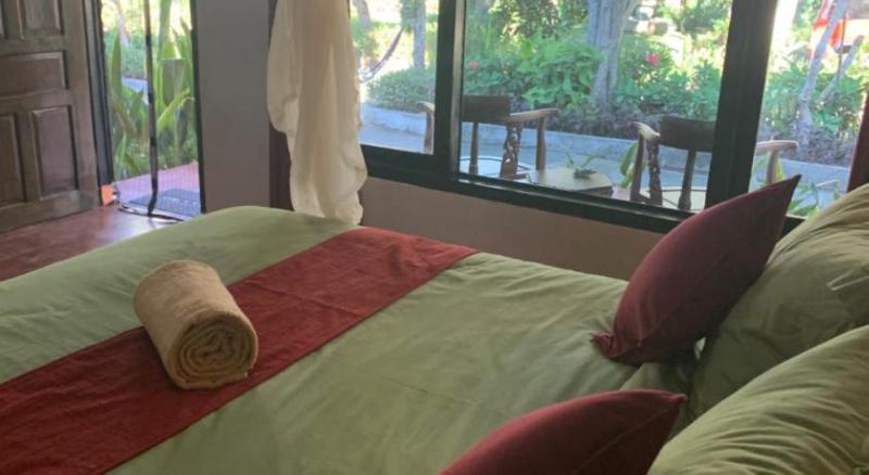 غرفة قياسية لذوى الاحتياجات الخاصة, Hampton Inn Traverse City