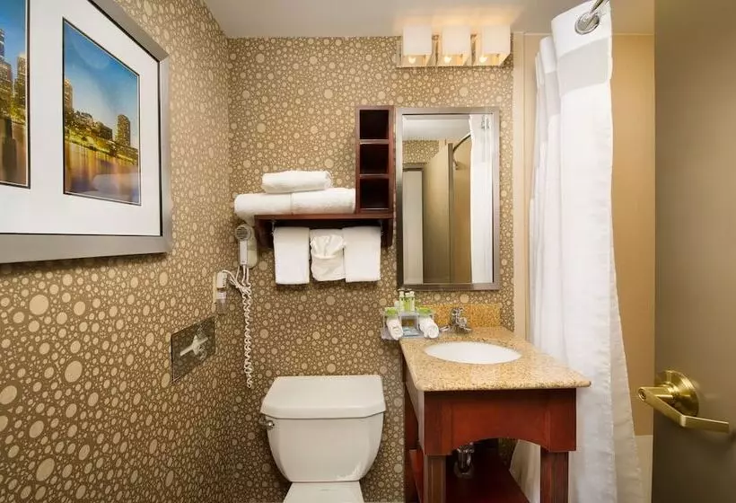 اتاق استاندارد, Holiday Inn Express Boston North Woburn, An Ihg