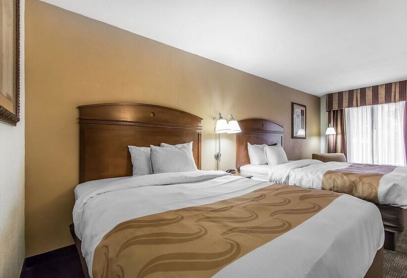 غرفه قياسيه سريرين مزدوجين, Quality Inn Monroe