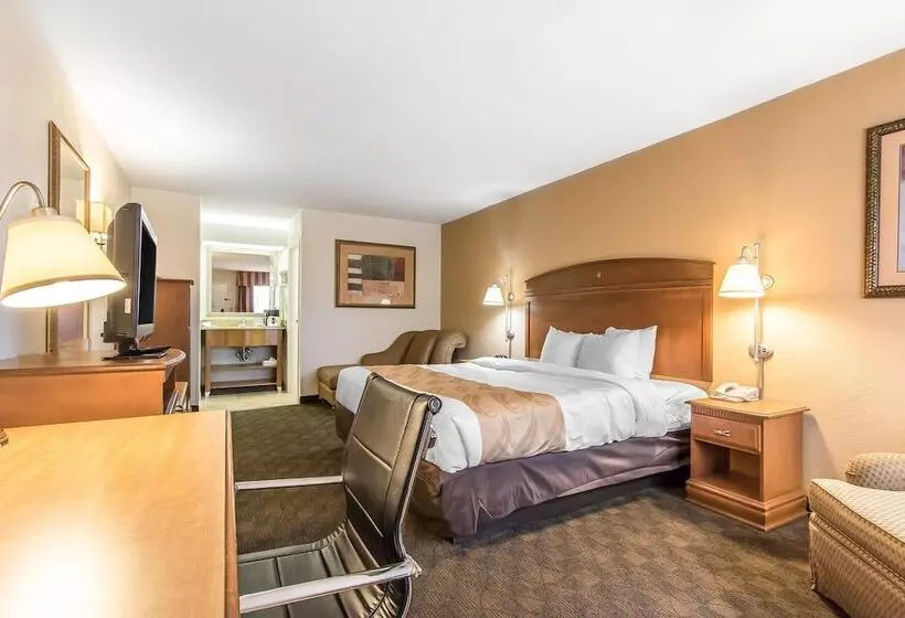 اتاق استاندارد با 2 تخت دوبل, Quality Inn Monroe