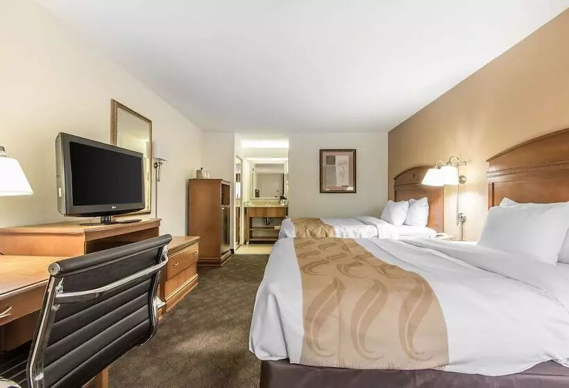 اتاق استاندارد با 2 تخت دوبل, Quality Inn Monroe