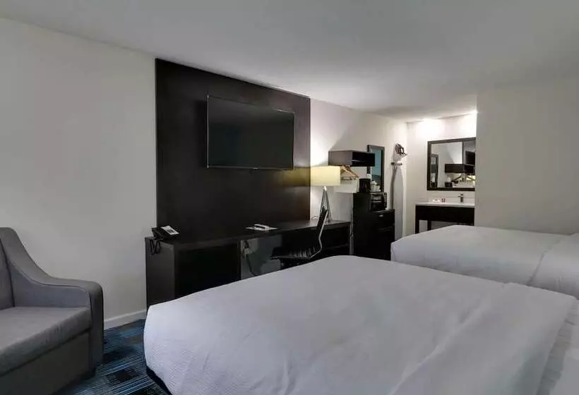 ２ダブルベッドのスタンダードルーム, Travelodge By Wyndham Calhoun South I75