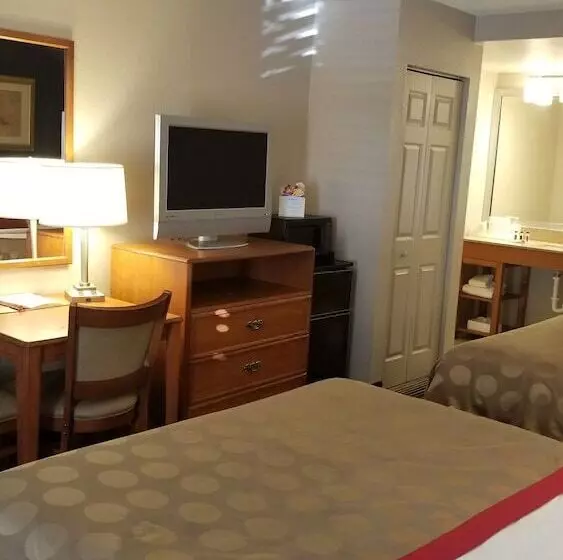 اتاق استاندارد با 2 تخت دوبل, Travelodge By Wyndham Pueblo