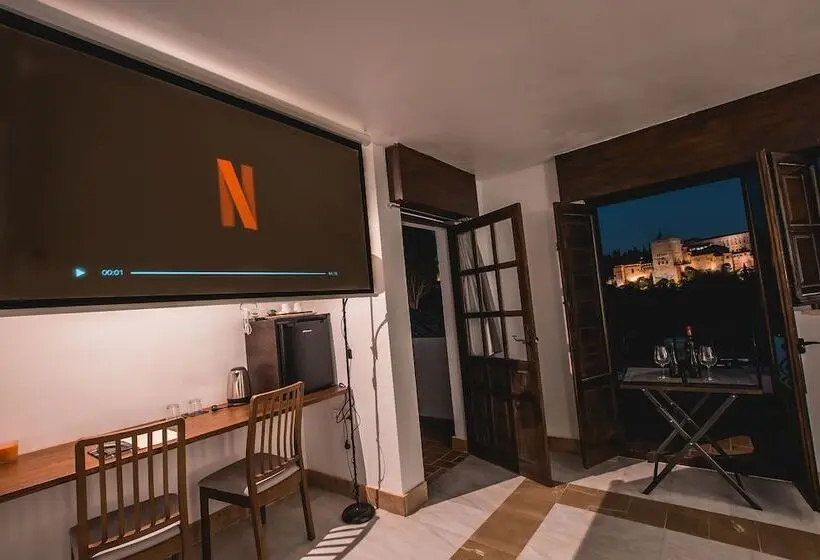 سوئیت جونیور با چشم‌انداز, Alma San Nicolás   Hotel Boutique