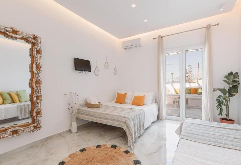 חדר קומפורט לשלושה, Amaryllis Studios