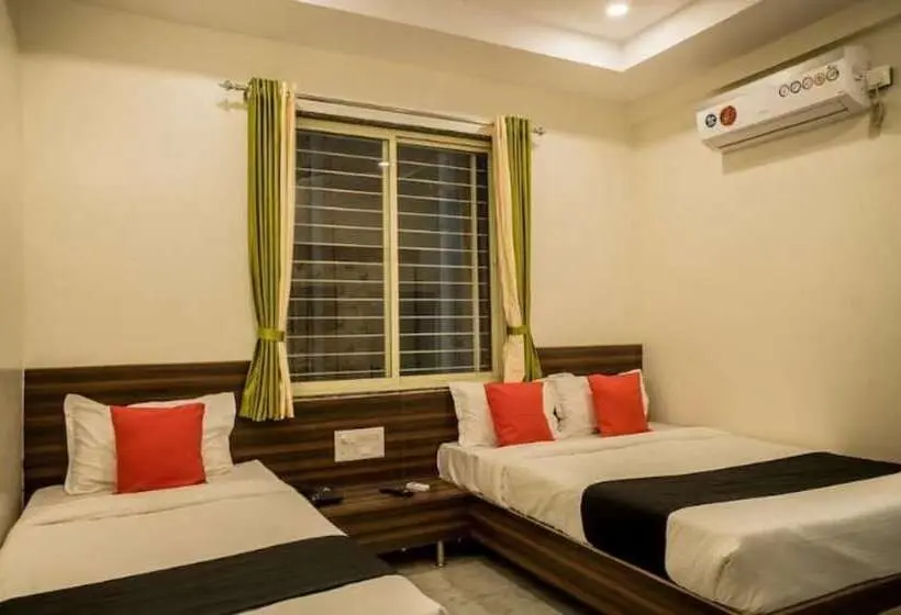 Deluxe Neljän Hengen Huone, Sai Sk Palace