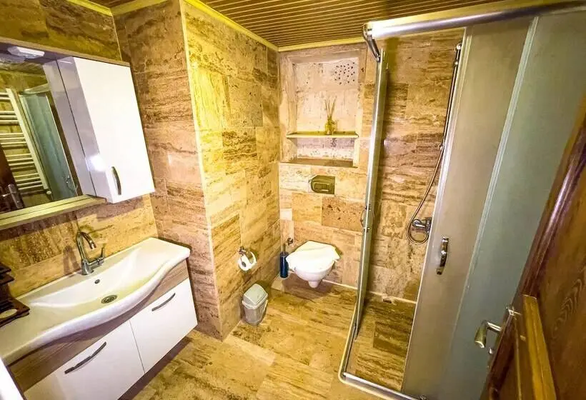 اتاق استاندارد, Heritage Cave Suites