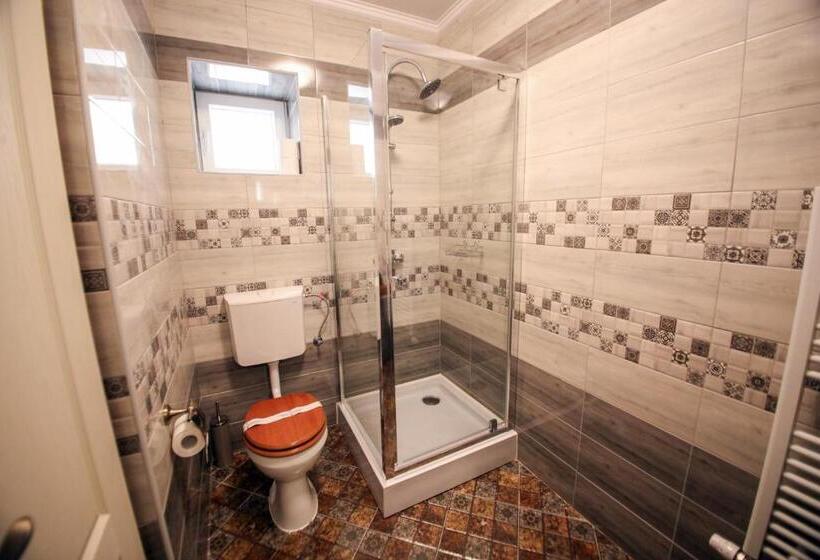 Номер Superior, Casa Cu Usi   House Of Doors