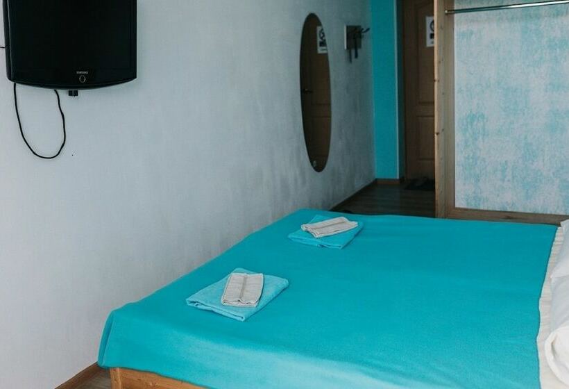 غرفة قياسية, 7 11