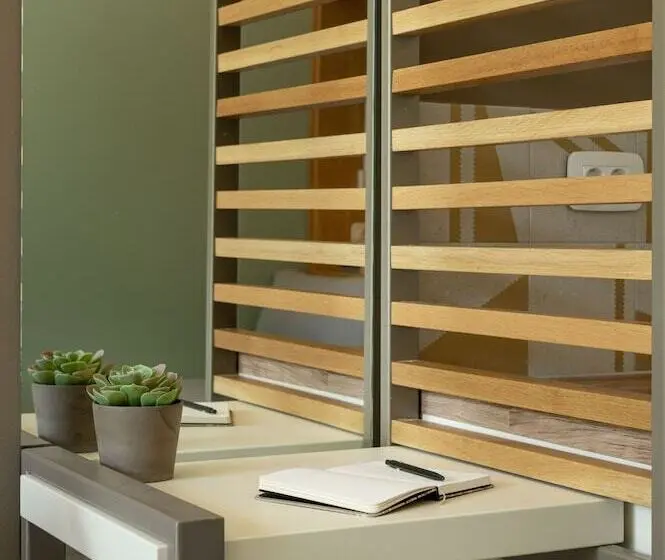 スタンダードスタジオ, Eco Green Residences & Suites