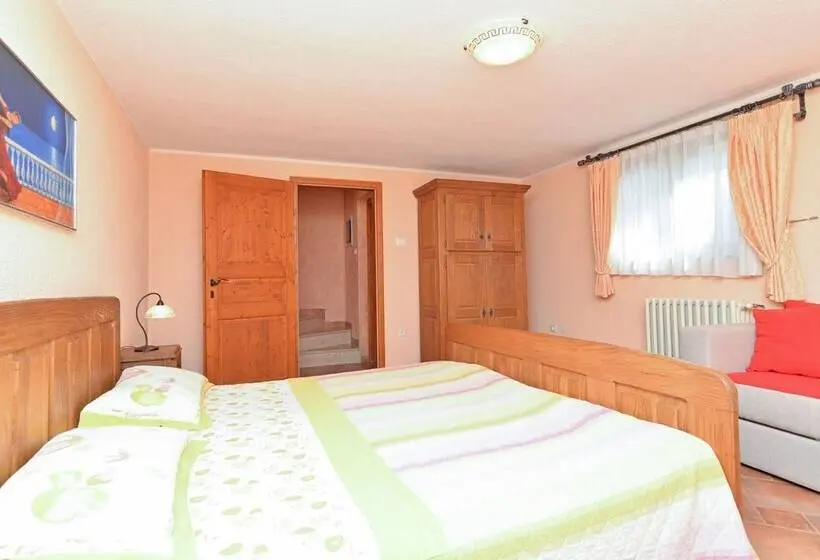 １ベッドルームアパートメント, Apartments Valter 881