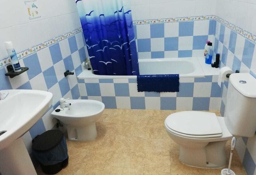 Номер Стандарт Четырехместный Совместный Санузел, Cabo De Palos Rooms