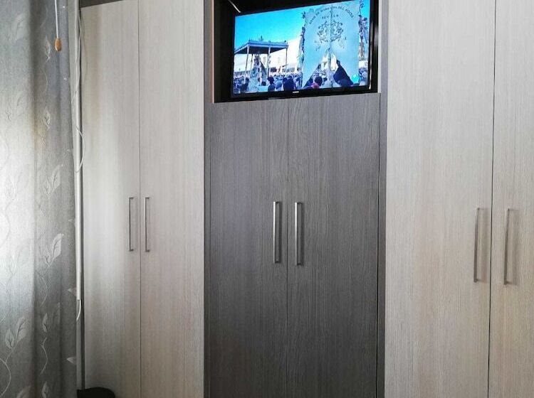 Номер Стандарт Четырехместный Совместный Санузел, Cabo De Palos Rooms