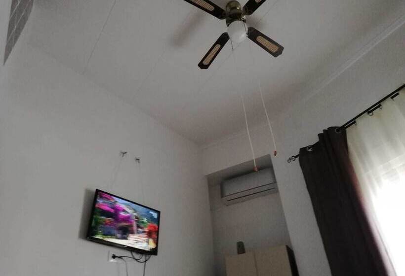 标准四人间共用浴室, Cabo De Palos Rooms