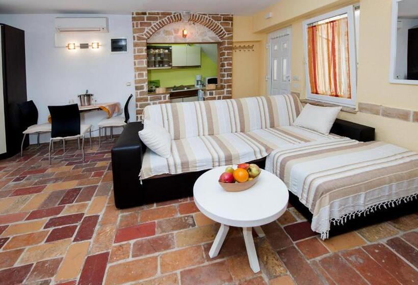 Студия Стандарт Interior, Apartment Tomy / Studio Terrace A1