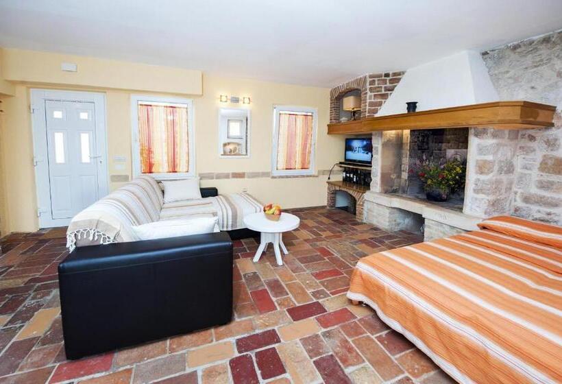 스탠다드 내측 스튜디오, Apartment Tomy / Studio Terrace A1