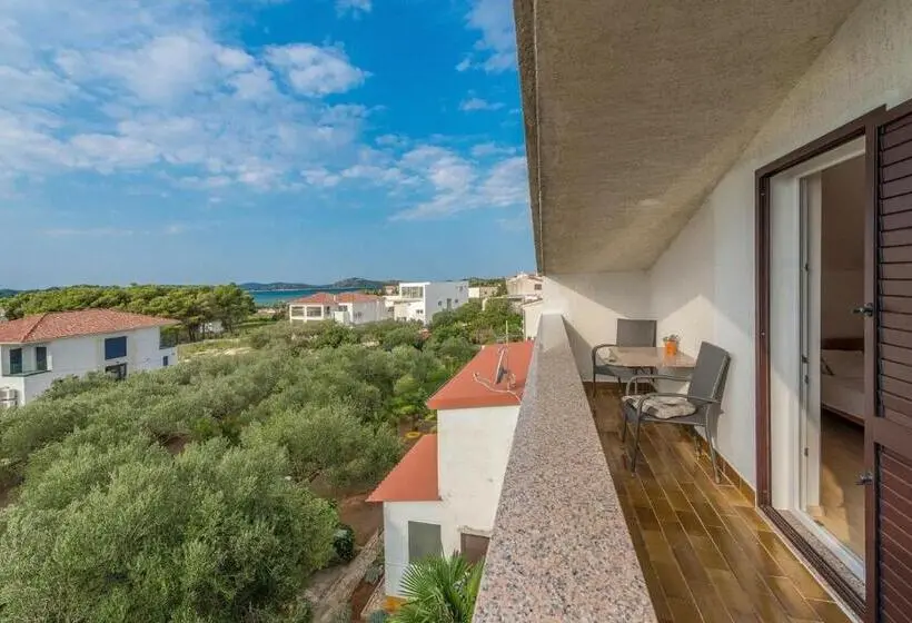 آپارتمان 1 خوابه, Apartments And Rooms By The Sea Vodice   6182