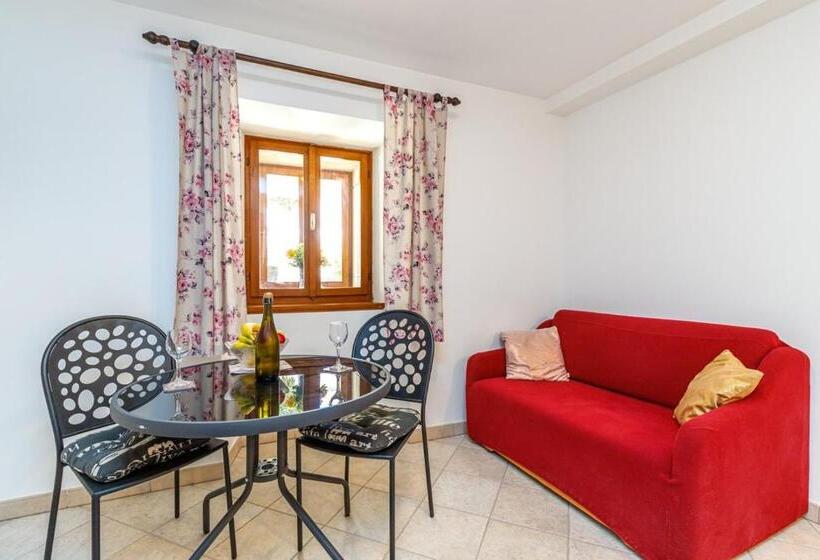 带1个卧室的公寓, Apartments Mirjana Medulin