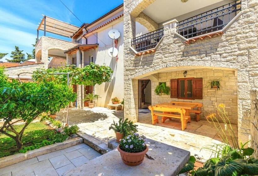 带1个卧室的公寓, Apartments Mirjana Medulin