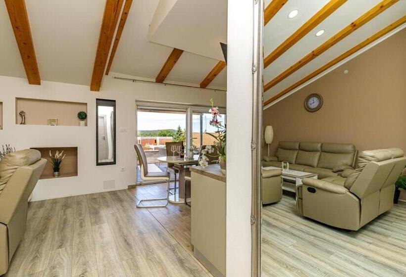 带2个卧室的公寓, Apartments Mirjana Medulin