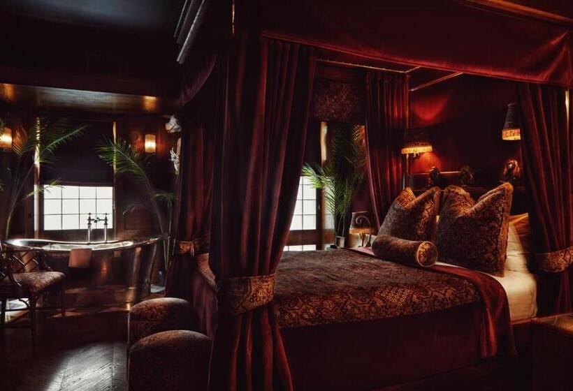 Suite, House Of Gods Royal Mile