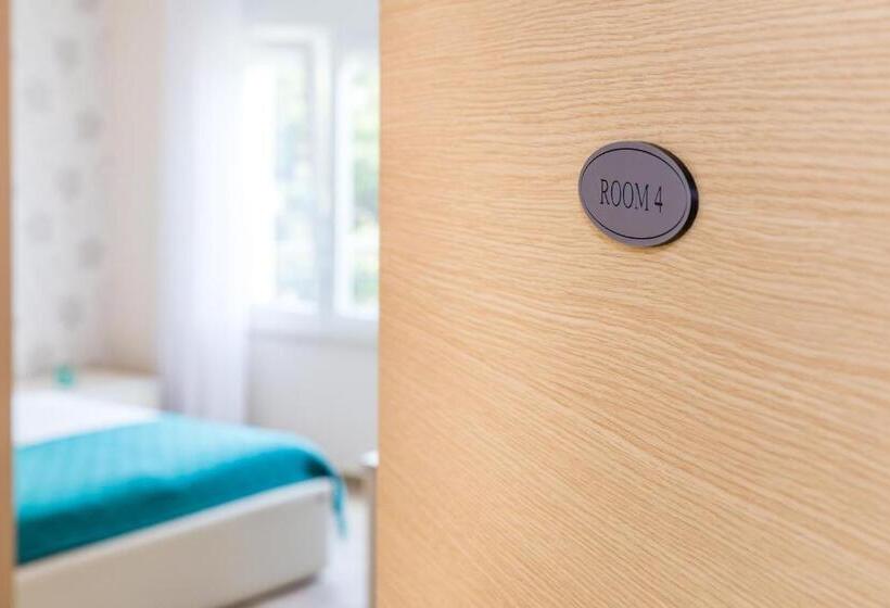 Номер Deluxe Вид на Море с Балконом, Apartments And Rooms Milcetic