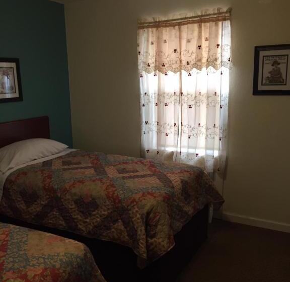 غرفة قياسية, Highland Court Motel