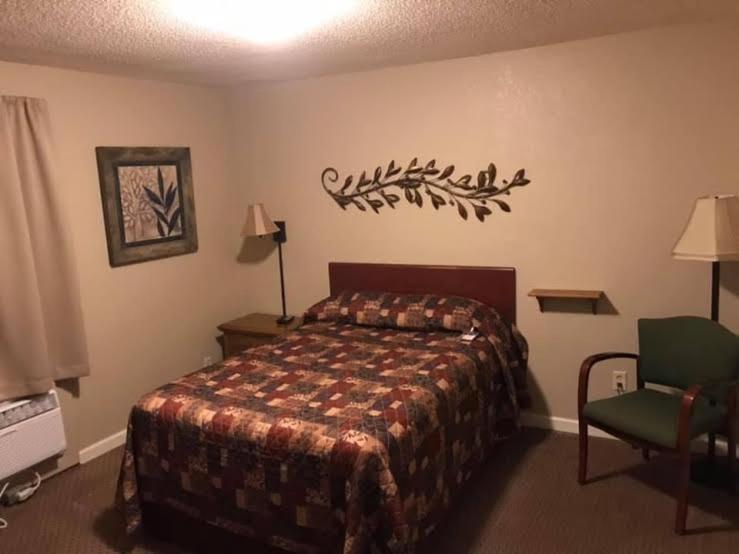 غرفة قياسية, Highland Court Motel