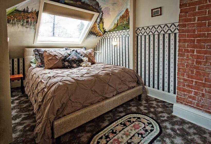 Люкс Повышенной Комфортности, Holden House 1902 Bed & Breakfast Inn