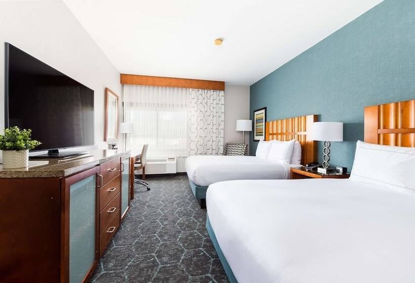 Standard-invahuone, Doubletree By Hilton  Carson