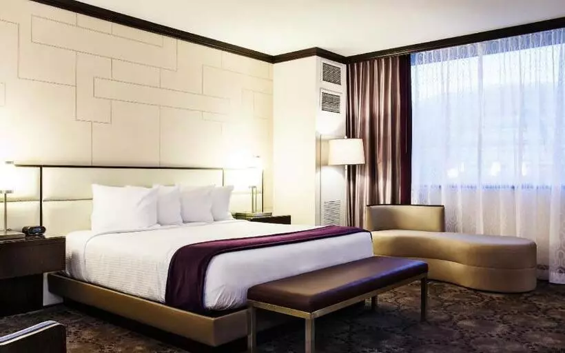 اتاق لوکس با تخت بزرگ, Harrah S Resort Atlantic City