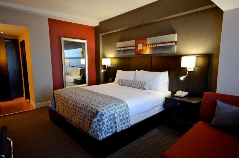 デラックスルーム, Heathman Lodge