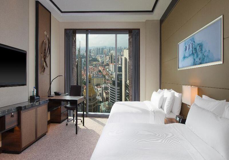 キングサイズベッドのスタンダードルーム, Hilton Seattle Airport & Conference Center