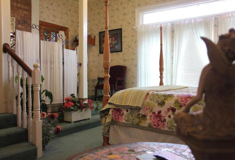 Номер Deluxe Кровать Кинг, Hines Mansion