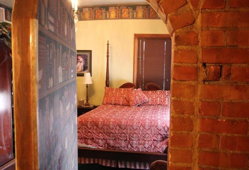 غرفة ديلوكس, Hines Mansion