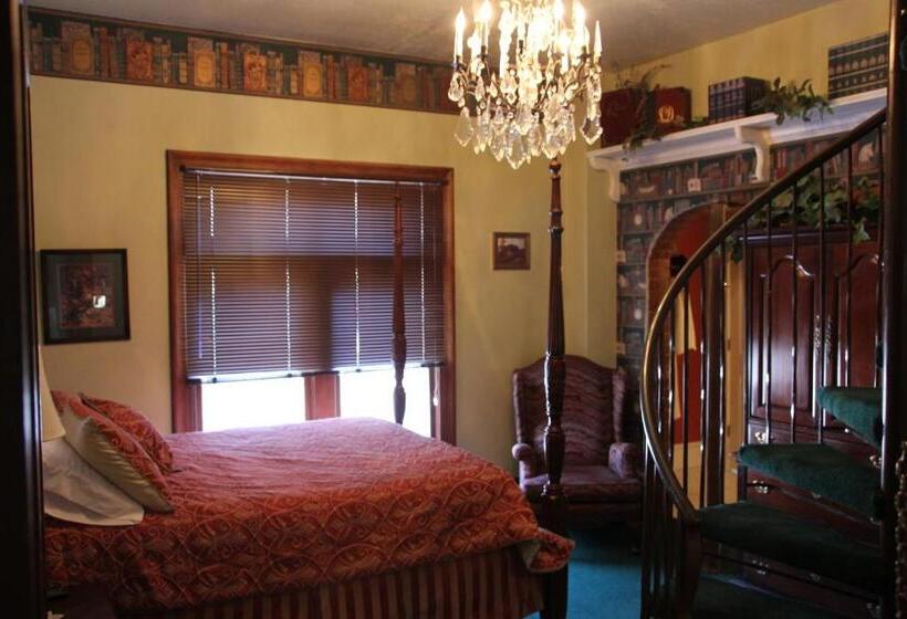 غرفة ديلوكس, Hines Mansion